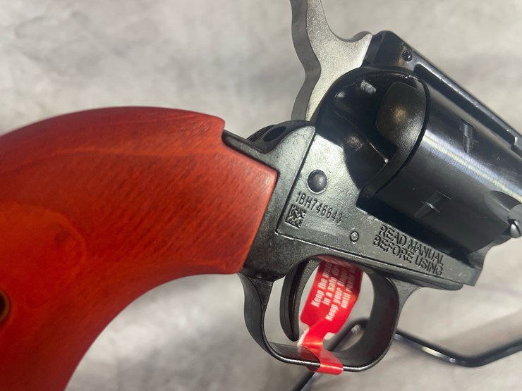 #4365-•-heritage-barkeep-22-lr-revolver,-sn:-1bh746643-image-8