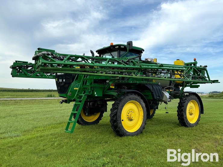 2020-john-deere-r4038-image-1