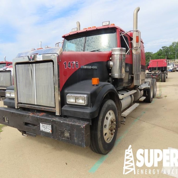 2009 WESTERN STAR 4900