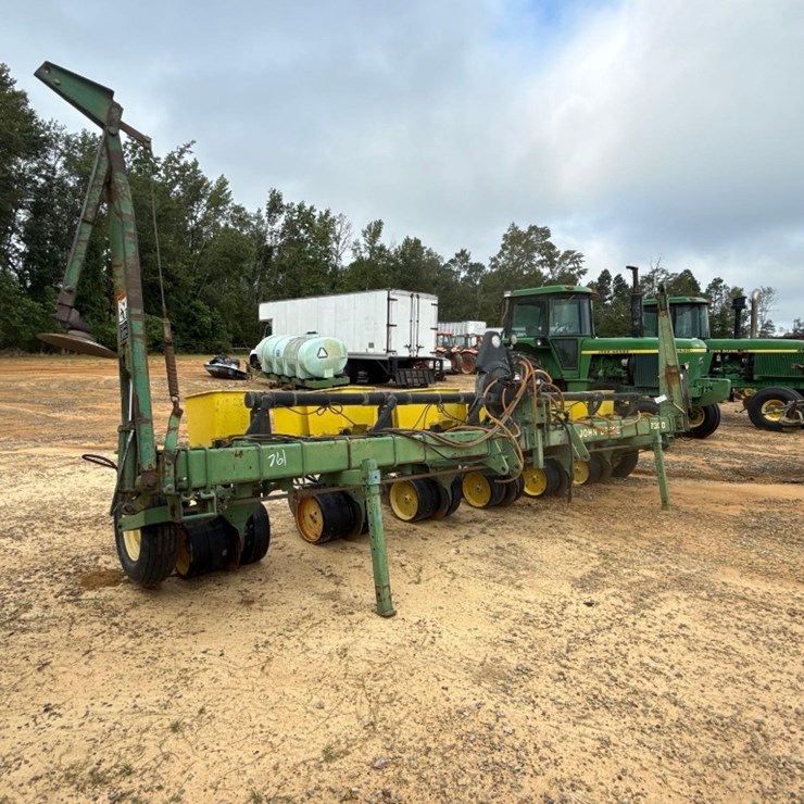 JOHN DEERE 6
