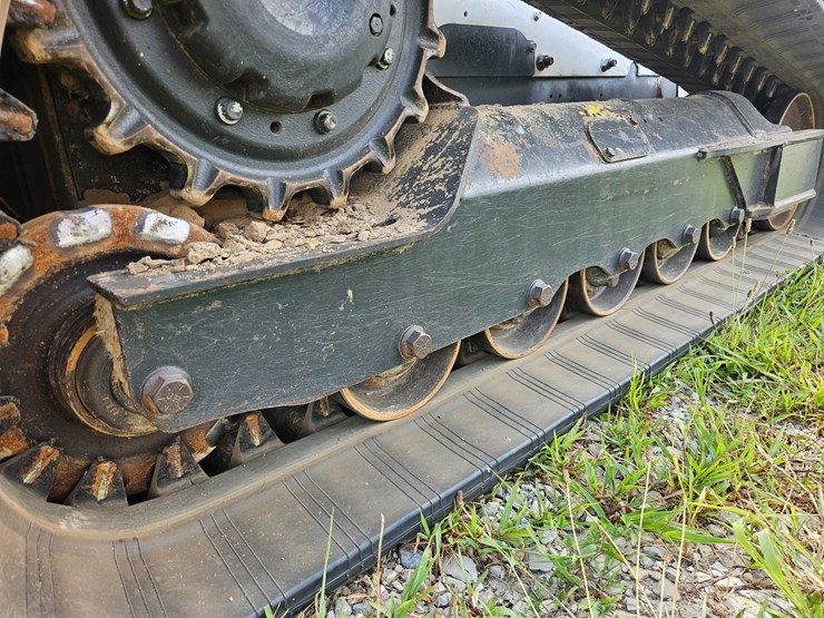 2021-bobcat-t770-image-82