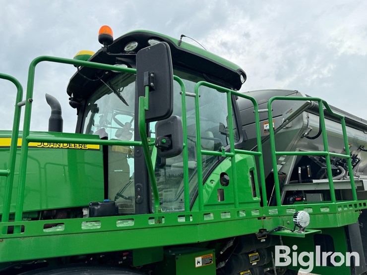 2021-john-deere-f4365-image-11