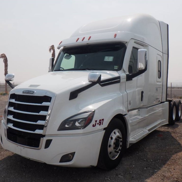 2023 FREIGHTLINER CASCADIA 126