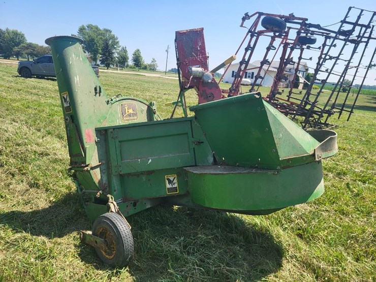 john-deere-150-forage-blower-w/gandy-dry-applicator-image-5