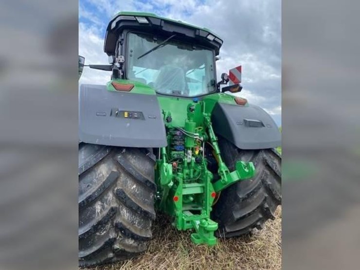 2023-john-deere-8r-410-image-7