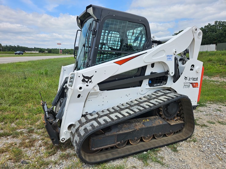 2021-bobcat-t770-image-4