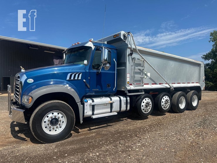 2021-mack-granite-64fr-image-1