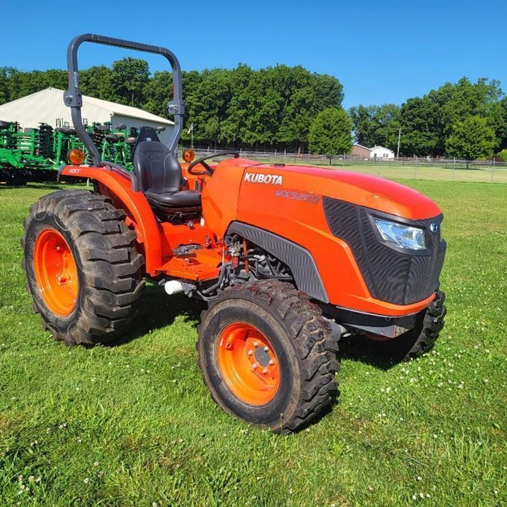 2016 KUBOTA MX5200