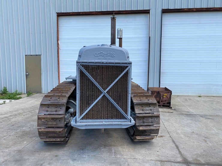 caterpillar-60-snow-crawler-tractor-image-2