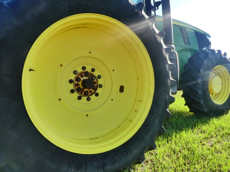 2013-john-deere-7200r-image-9