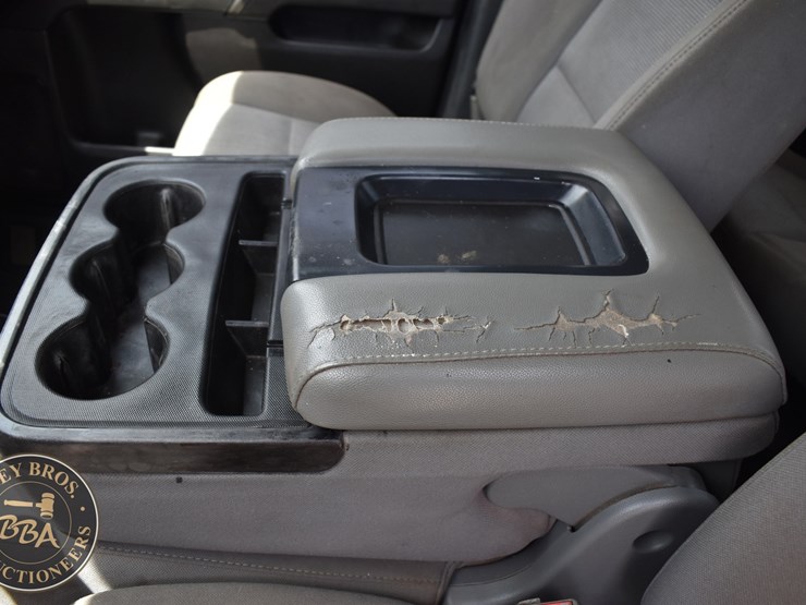 2017-chevrolet-silverado-1500-image-31