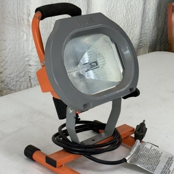 HDX Shop Light