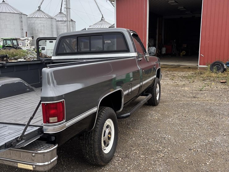 1984-chevrolet-silverado-20-image-9
