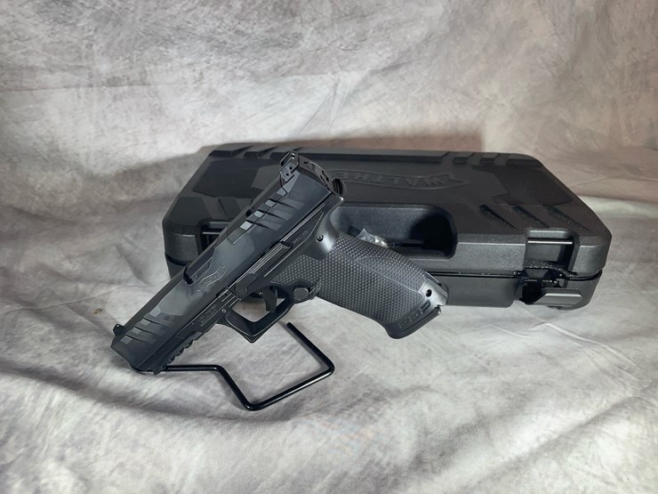 #4394-•-walther-pdp-9mm-luger-pistol,-sn:-feb0722-image-1