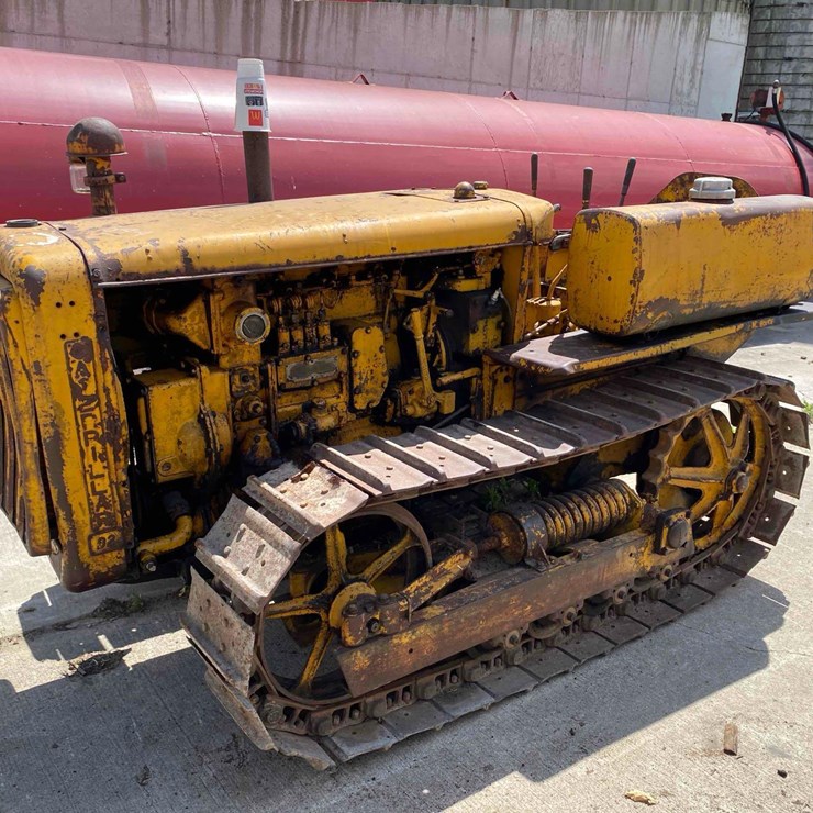 Caterpillar D2 Ag Crawler Tractor