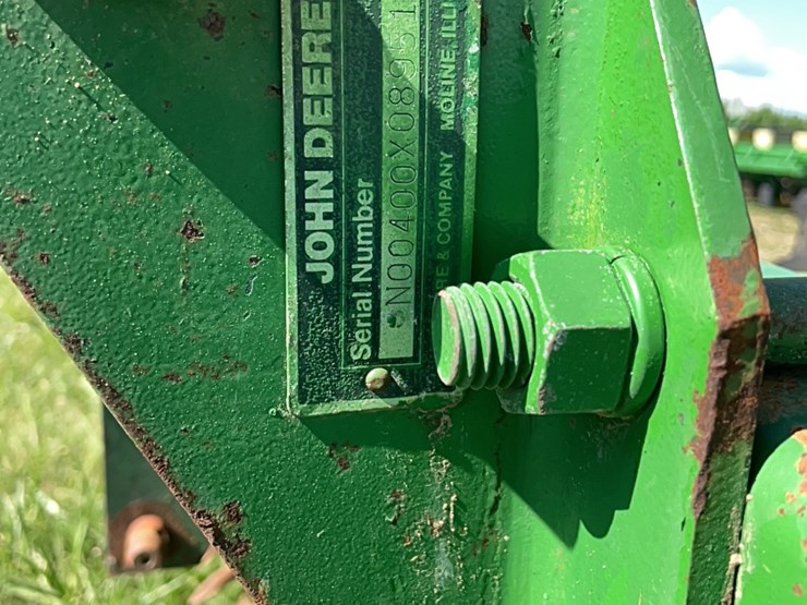 john-deere-400-image-3