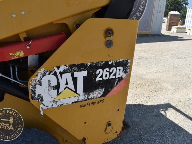 2018-caterpillar-262d-image-40