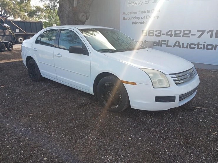 2007-ford-fusion-runs/moves-i-4-s-image-2