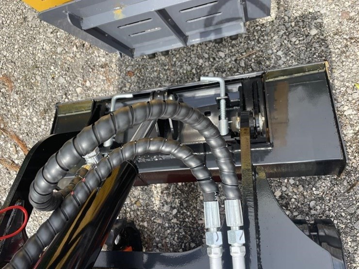 new-mms-skid-steer-loader-image-4