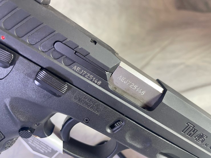 #4384-•-taurus-th-45-45-auto-pistol,-sn:-aej725148-image-9