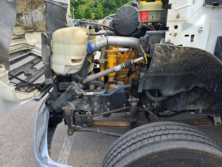 2004-ford-f650-image-53