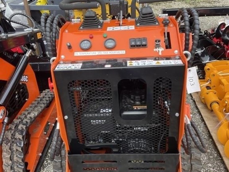 new-mms-skid-steer-loader-image-6