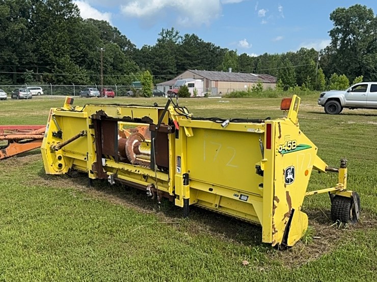john-deere-windrow-forage-header-image-3