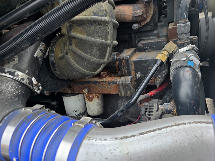 2018-freightliner-columbia-120-image-49