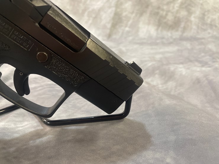 #4352-•-beretta-apx-a1-9mm-luger-pistol,-sn:-axc158923-image-6