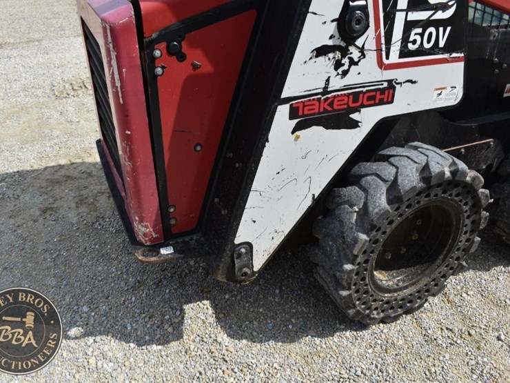 2017-takeuchi-ts50v-image-29