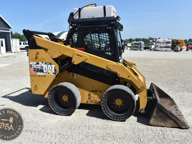 2018-caterpillar-262d-image-24