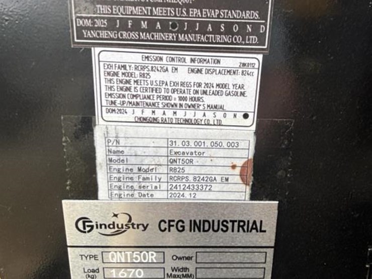 #114-•-cfg-industrial-excavator-w/-enclosed-cab-image-8