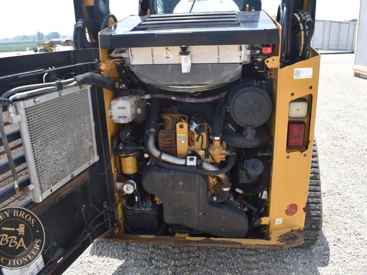 2021-caterpillar-262d3-image-33