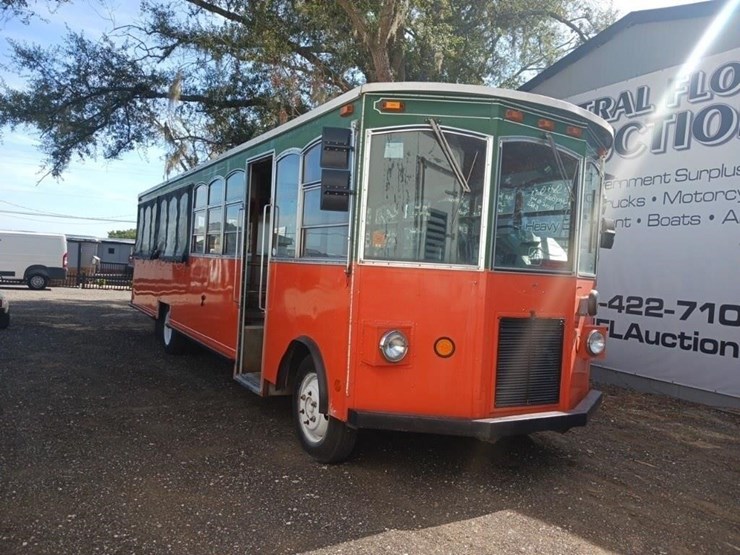 1985-roadmaster-food-truck-runs/moves-image-2