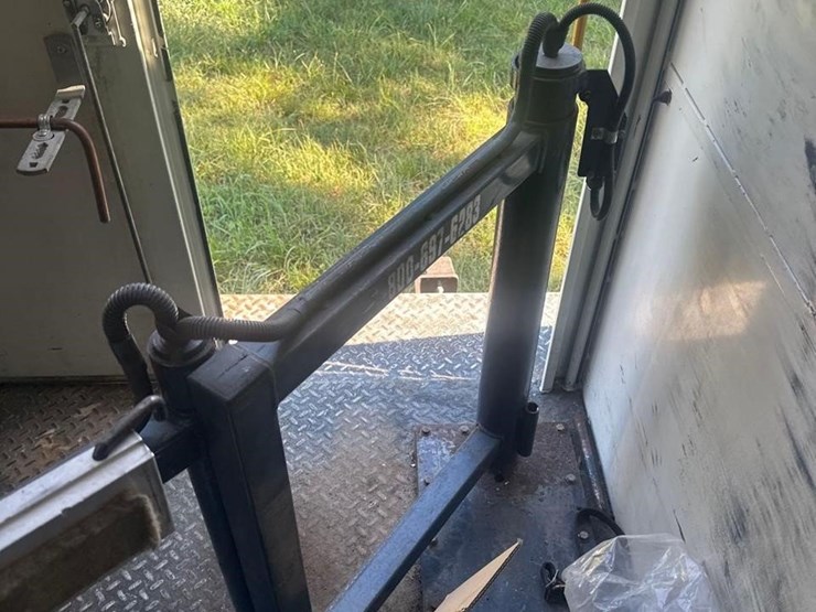 2019-international-durastar-4300-image-22