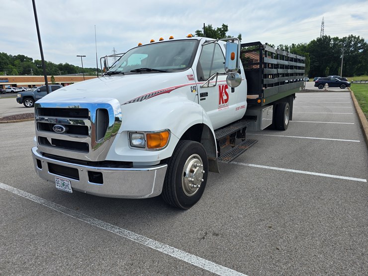 2004-ford-f650-image-2