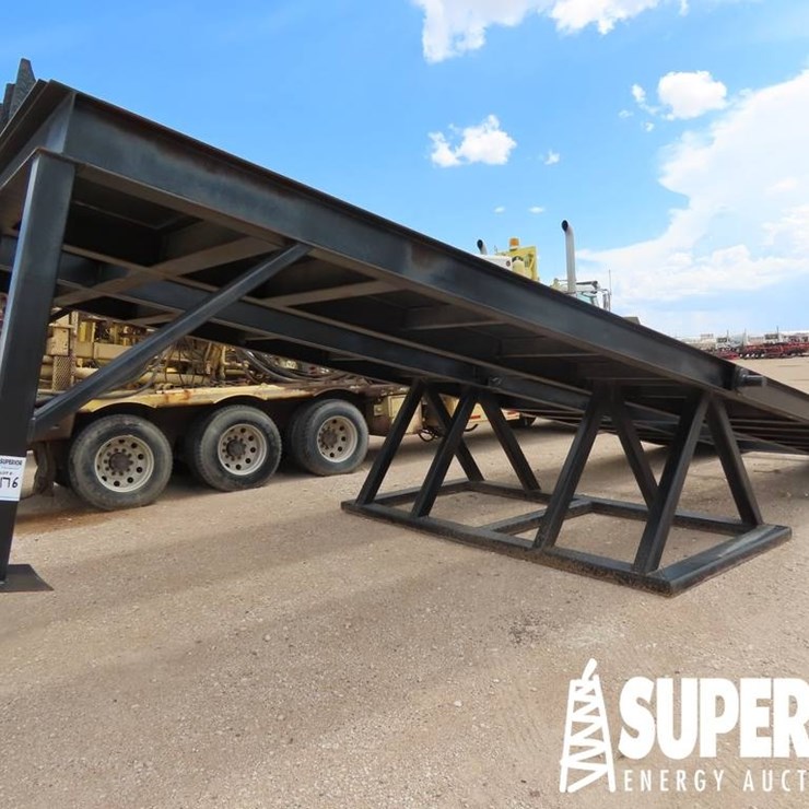 (5-176) 57"H x 12'W x 53'L Truck/Equipment Tilting