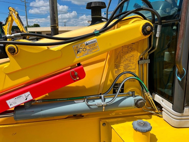 2008-new-holland-b110-image-48
