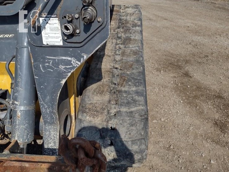 2020-deere-333g-image-27