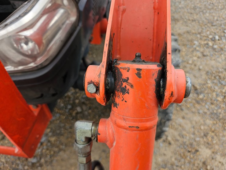 #20866-•-2008-kubota-l3240-tractor-image-54