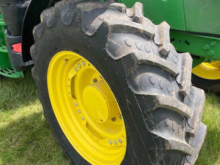 2015-john-deere-6155r-image-21