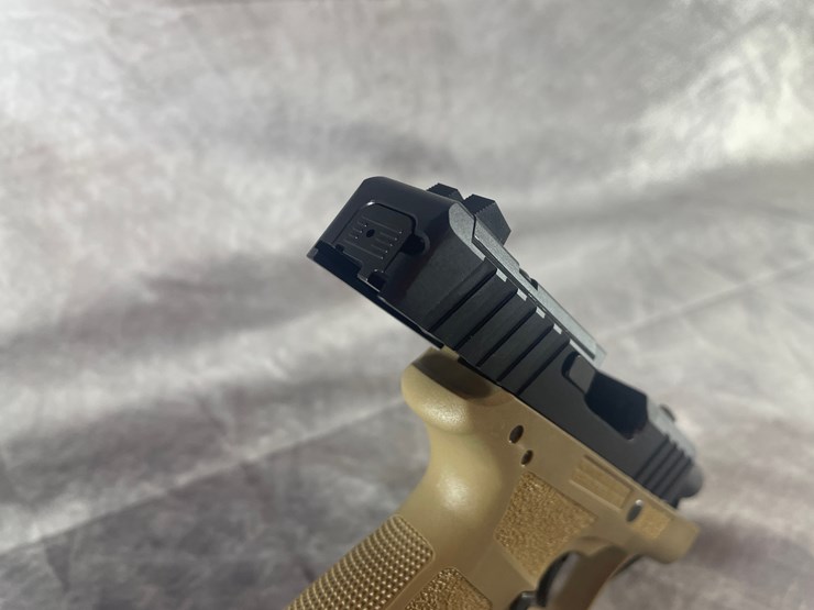 #4368-•-beretta-apx-a1-carry-9mm-luger-pistol,-sn:-axc154049-image-13