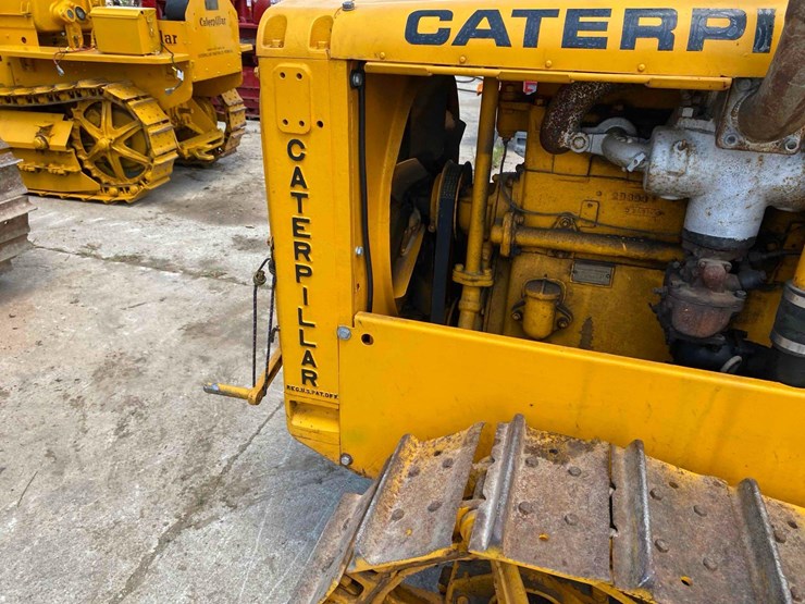 caterpillar-22-ag-crawler-image-9
