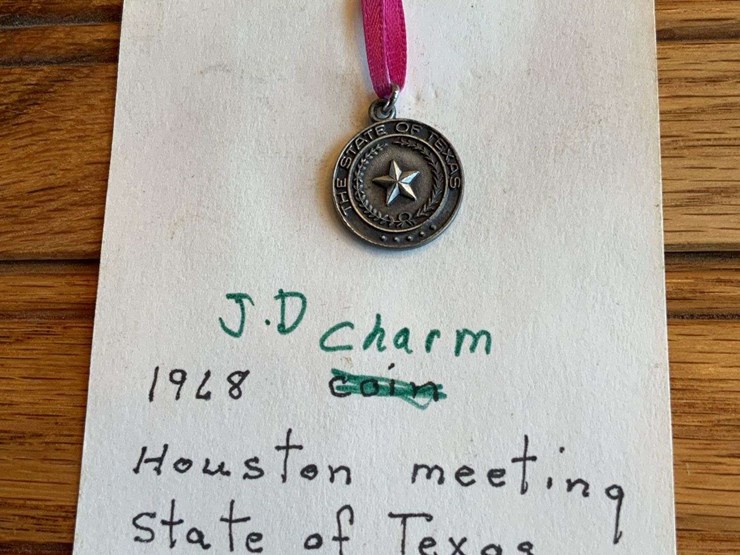 (2)-john-deere-1968-houston-+-1980-las-vegas-charms-image-2