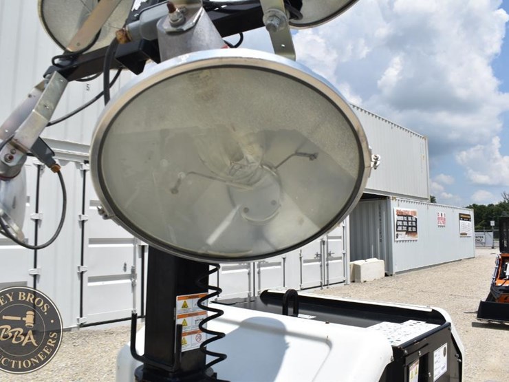 2019-allmand-bros-night-lite-v-series-image-21