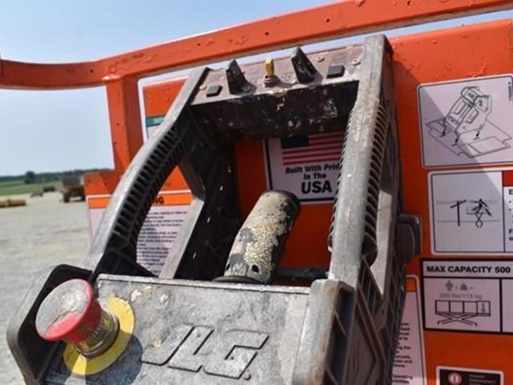 2016-jlg-1930es-image-17