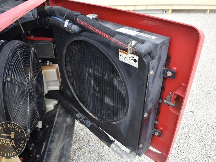 2016-takeuchi-ts50v-image-30
