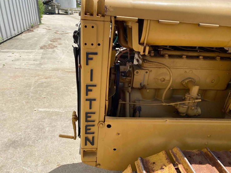caterpillar-15-ag-crawler-image-7
