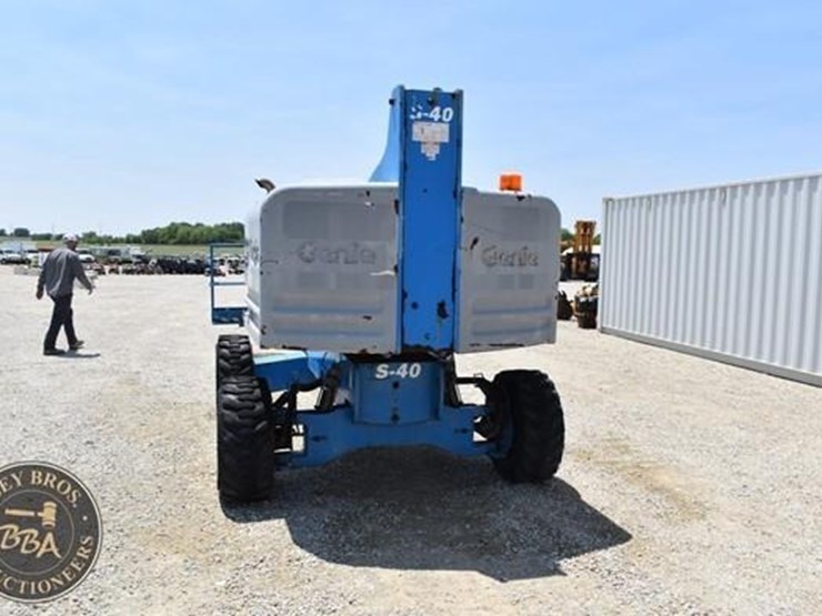 2015-genie-s40-image-12