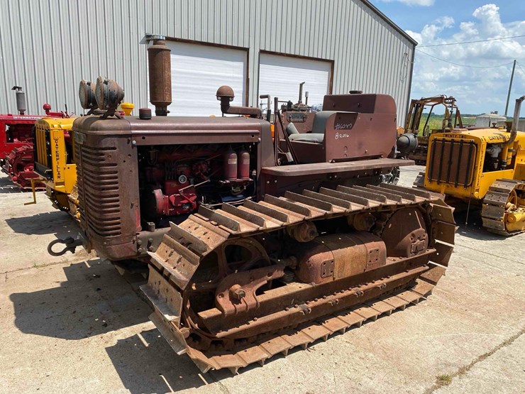 international-td-9--diesel-ag-crawler-image-2